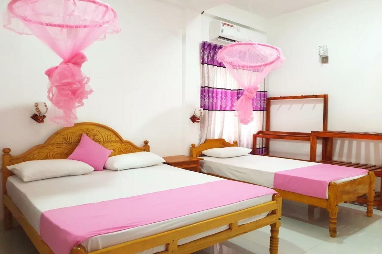 Snp Star Guest House Trincomalee Εξωτερικό φωτογραφία