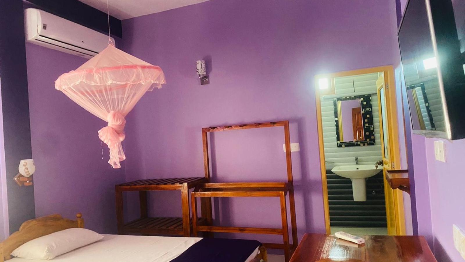 Snp Star Guest House Trincomalee Εξωτερικό φωτογραφία