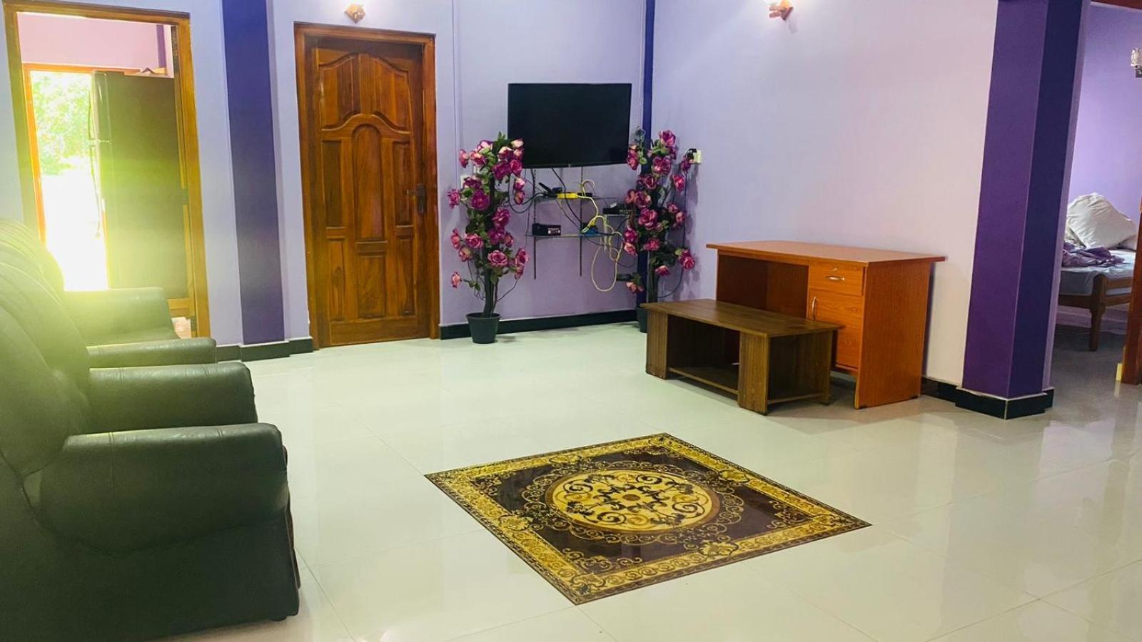 Snp Star Guest House Trincomalee Εξωτερικό φωτογραφία