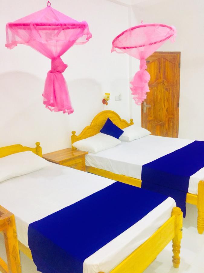 Snp Star Guest House Trincomalee Εξωτερικό φωτογραφία