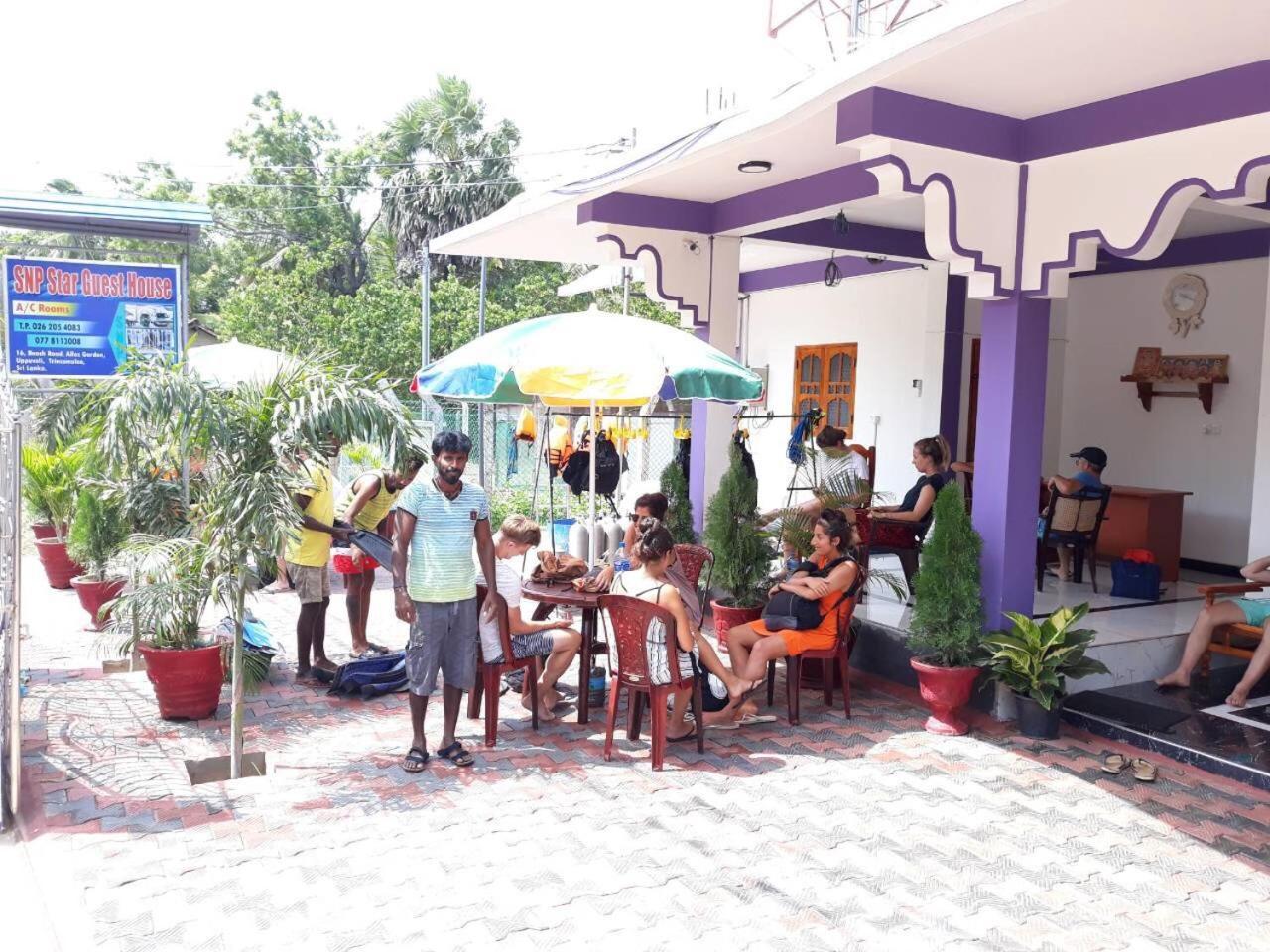 Snp Star Guest House Trincomalee Εξωτερικό φωτογραφία